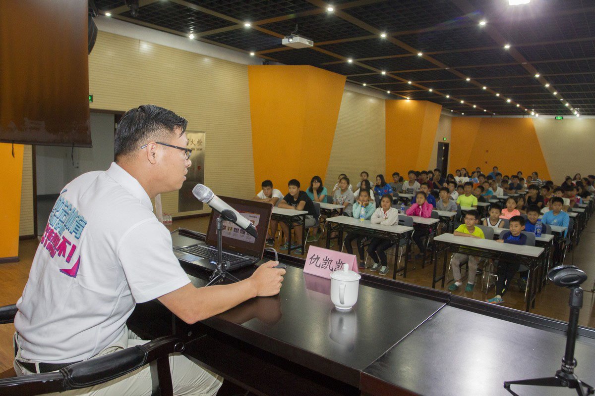 291546312uwz.jpg 291546312uwz.jpg